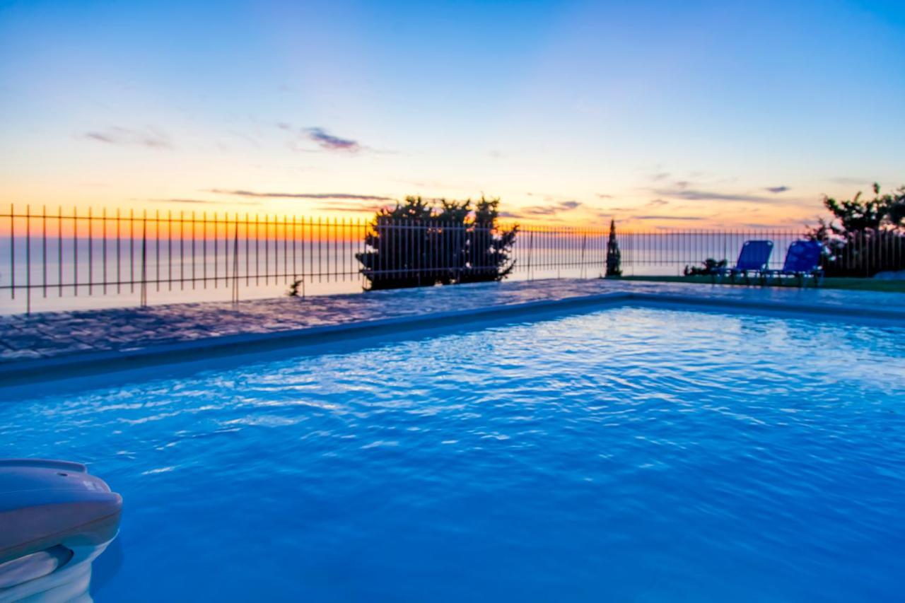 Ble On Blue Villa Athánion Exteriör bild